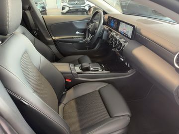 Mercedes CLA 180 Shooting Brake - 7