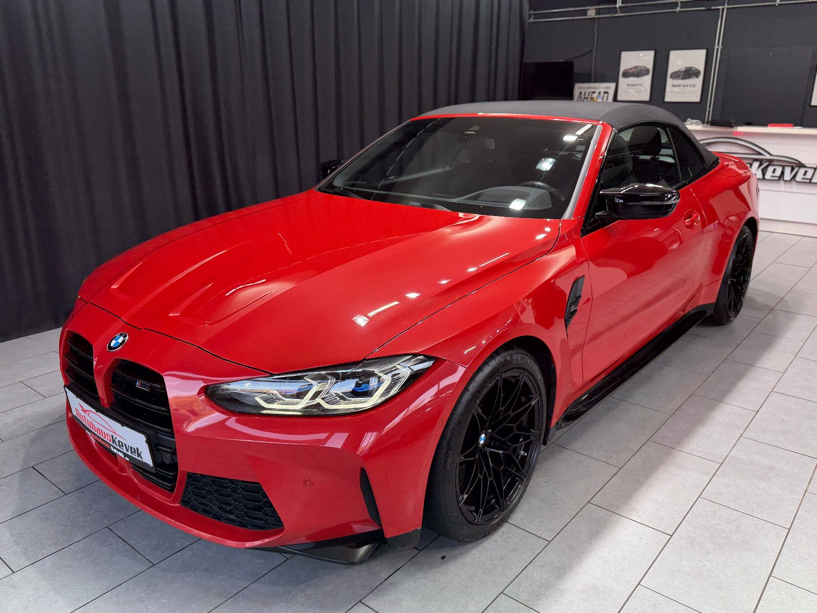 Fahrzeugabbildung BMW M4 Cabrio xDrive Competition|LASER|CARBON|HEAD-U