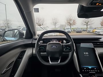 Bild 14 Ford Explorer RWD HUD AHK-el. klappb. El. Fondsitzver