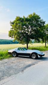 Corvette C3 Silver Anniversary  L-82 40.00km - silberne Corvette C3