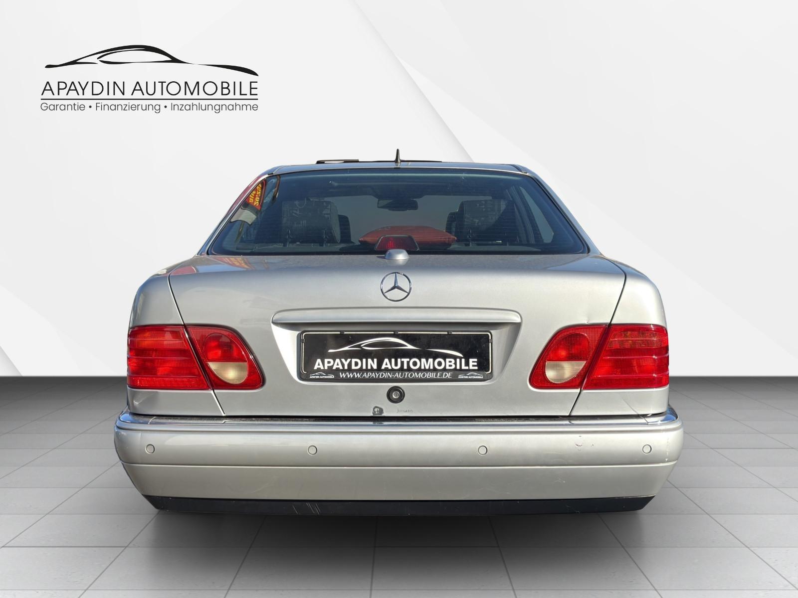 Mercedes-Benz E 230 Avantgarde Lim. Aut. 1.HAND/XENON/NAVI/GSD