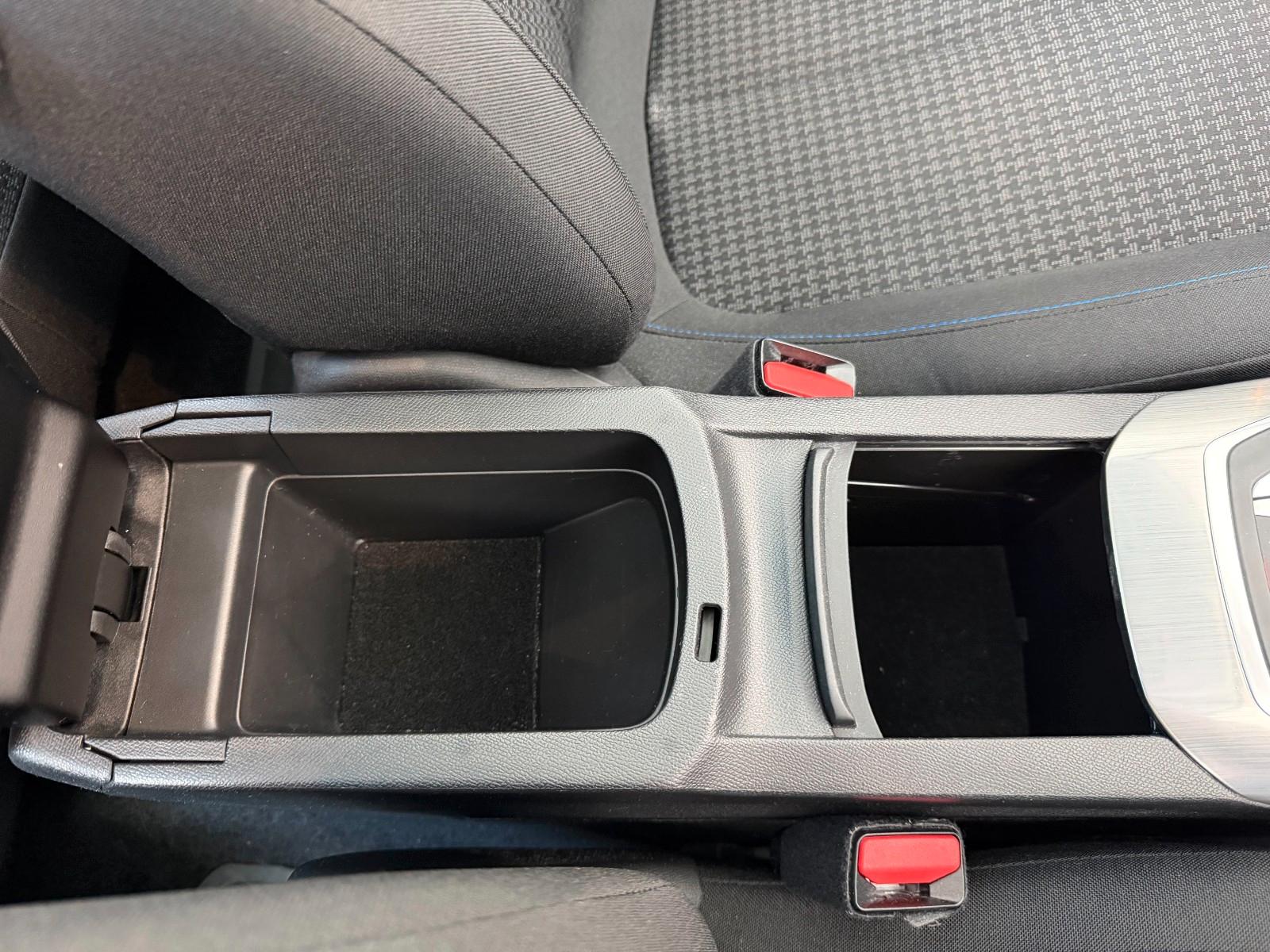 Peugeot 308 Style 1.2 Kamera Panorama Sitzheizung
