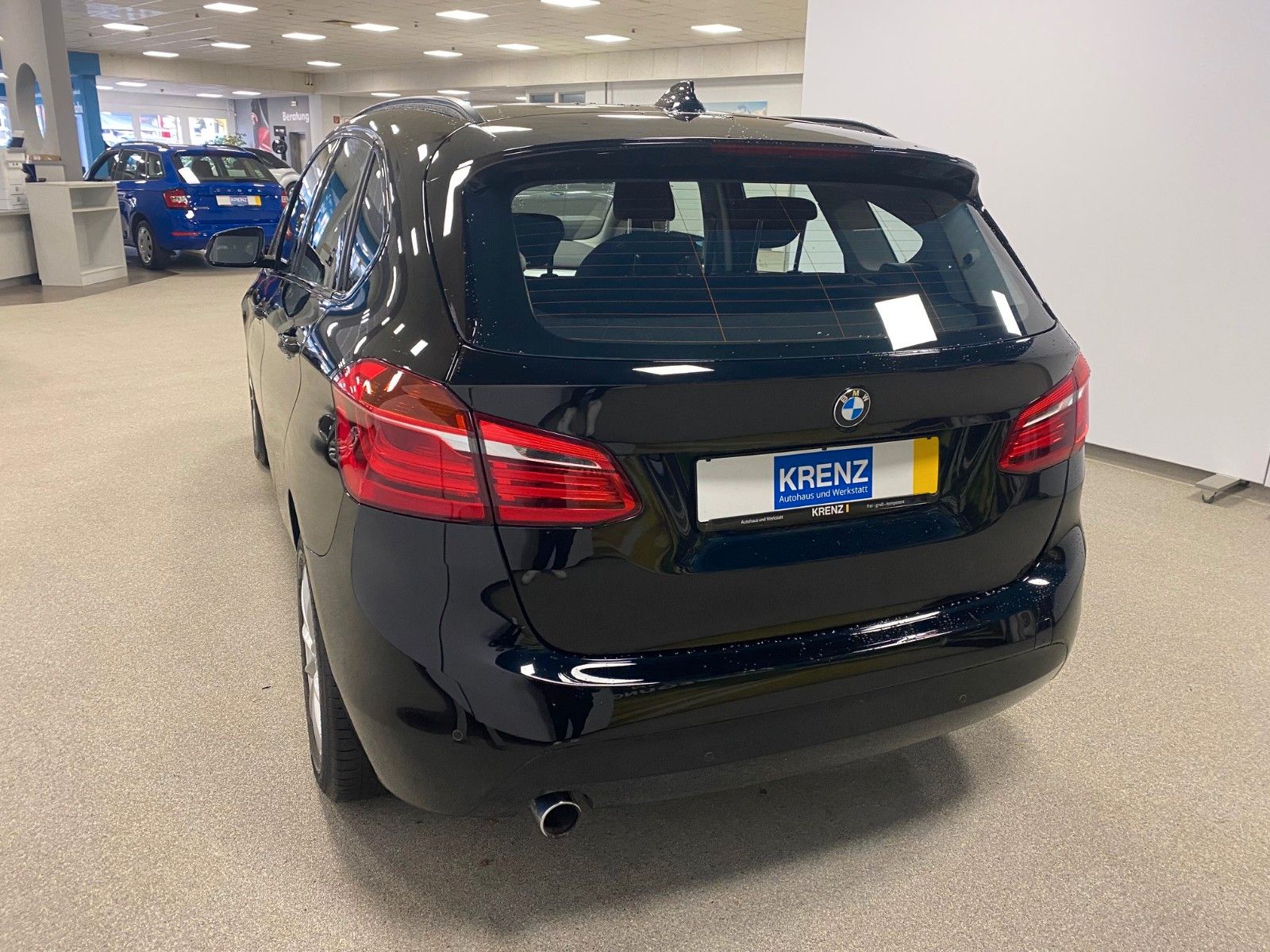 Fahrzeugabbildung BMW 218 Active Tourer 218d Advantage+NAVIGATION+LED+