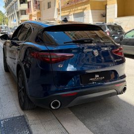 Alfa-Romeo Stelvio - 2