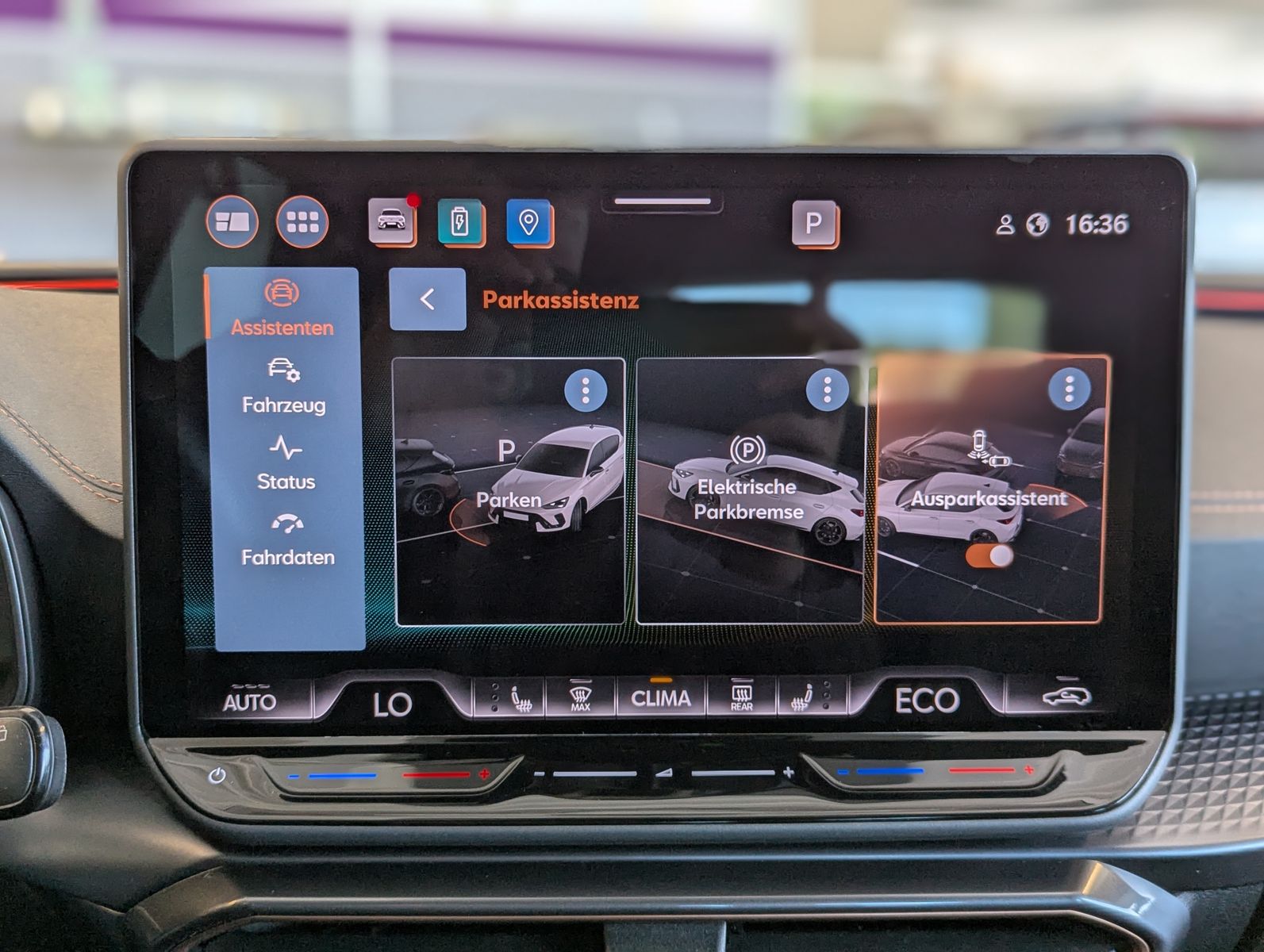 Fahrzeugabbildung CUPRA Leon 1.5 e-Hybrid Matrix Edge-Intelligent-Paket