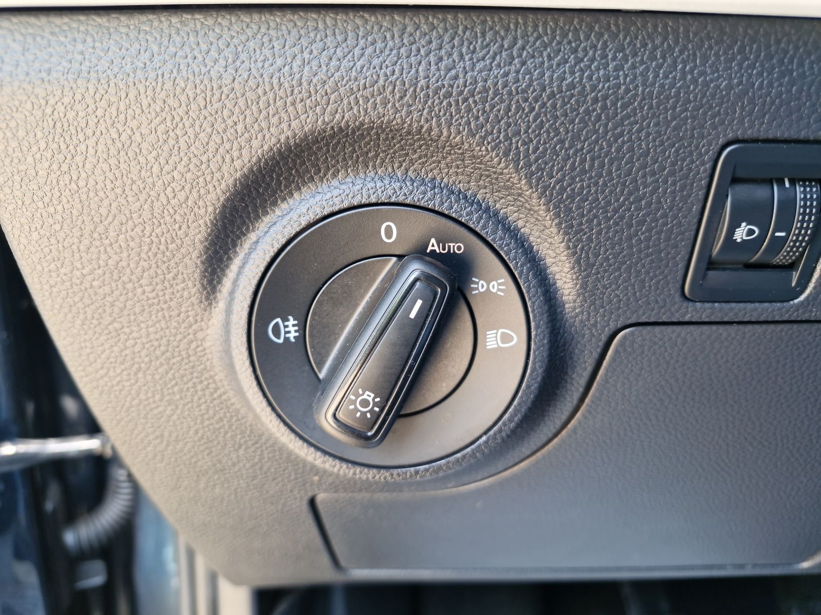 Fahrzeugabbildung SEAT Arona Style 1.0 TSI KLIMA LED SITZHEIZUNG