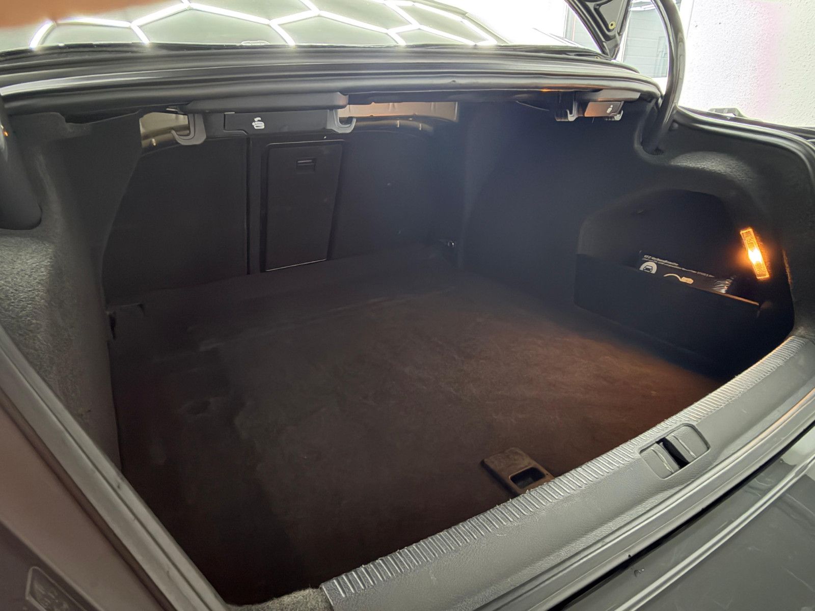 Fahrzeugabbildung Volkswagen CC 2.0 TDI NAVI/SHZG/TÜV 11.27/SCHECKHEFT