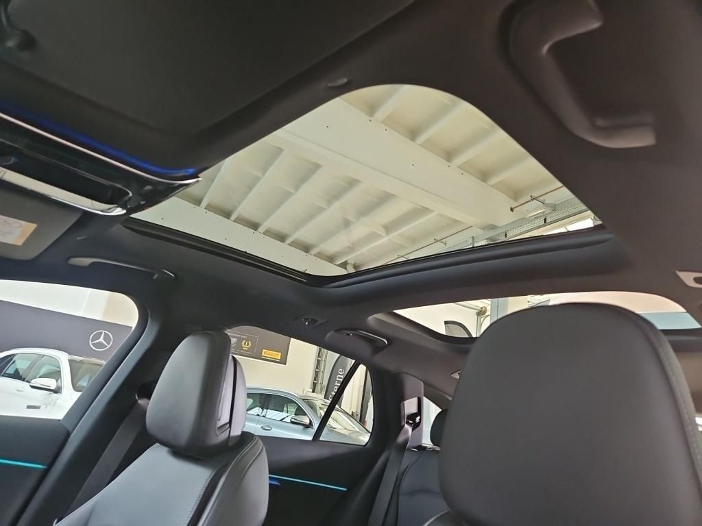 Fahrzeugabbildung Mercedes-Benz E 450d 4M T-Modell +AMG+AHK+AIRMATIC+PANO+HEAD++