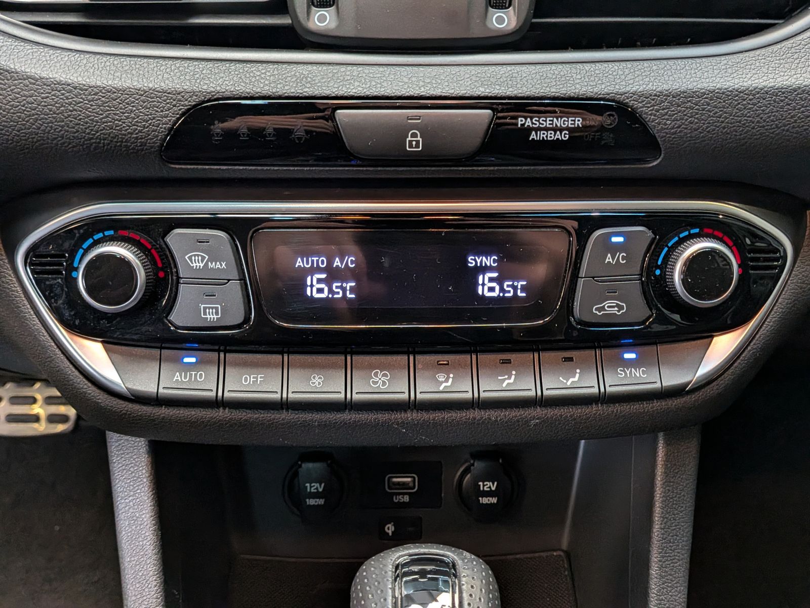 Fahrzeugabbildung Hyundai i30 1.5 N-Line LED*CARPLAY*CAM*PANO*KEYLESS*18"