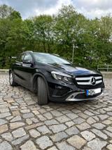 Mercedes-Benz Mercedes Benz GLA 220 4Matic - Mercedes-Benz GLA 220 von privat