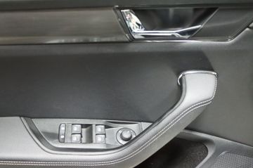 Skoda Superb Combi Style DCC Navi AHK Kamera 360 Grad