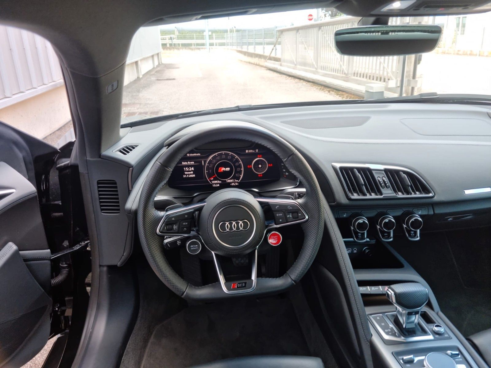 Audi R8 Coupe 5.2 FSI RWD Performance foto 11