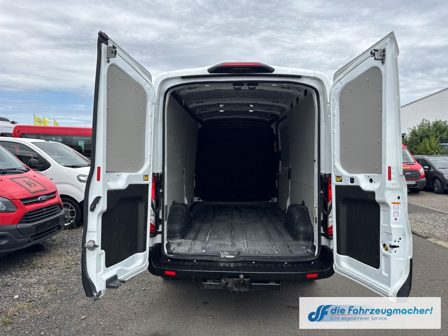 Fahrzeugabbildung Ford Transit Kasten 350 L3 Trend AHK Apple CarPlay *E