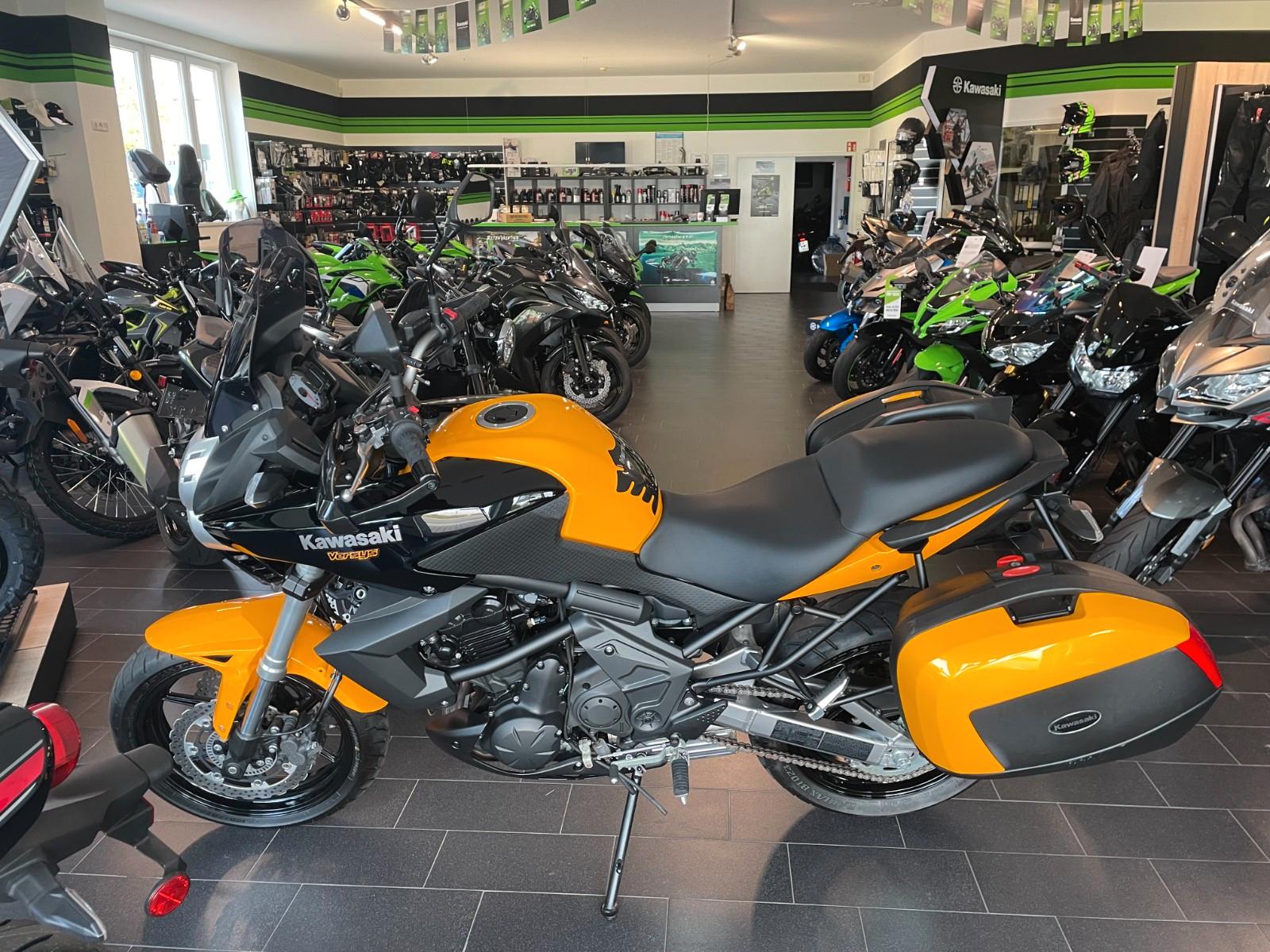 Kawasaki Versys 650 Top Zustand mit Koffersystem