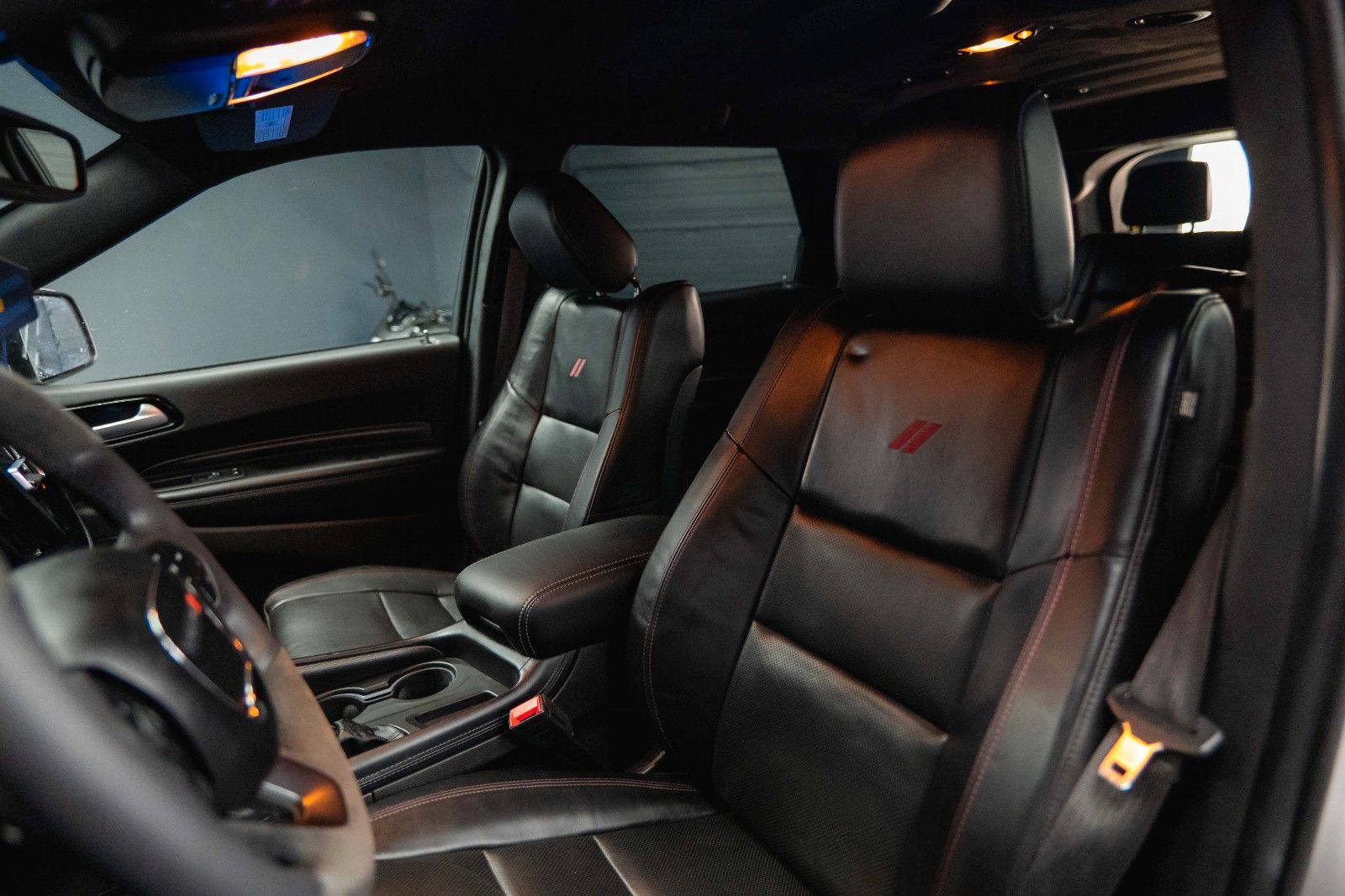 Fahrzeugabbildung Dodge Durango 5.7 V8 R/T SRT 4x4 Night-Paket Modell 22