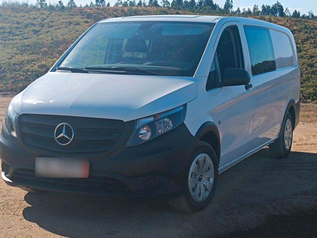Image of Mercedes-Benz Vito