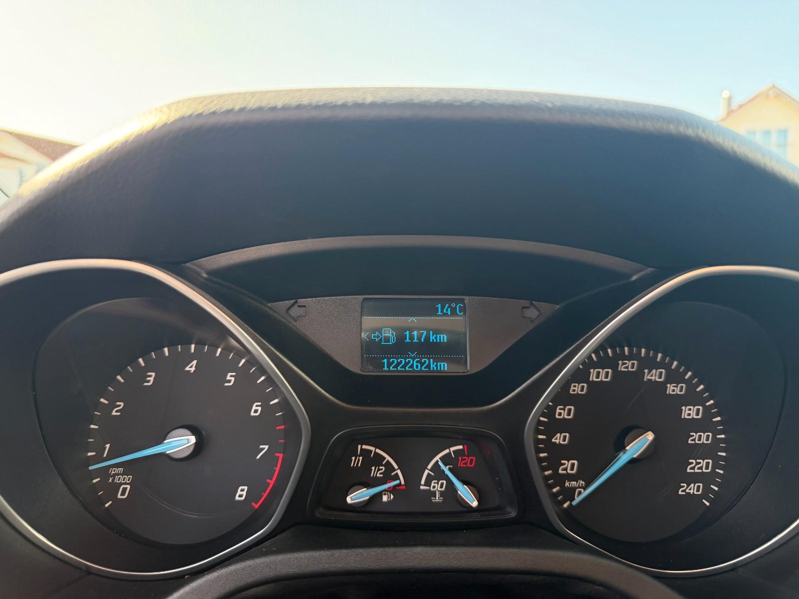 Ford Focus 2013 — photo 15
