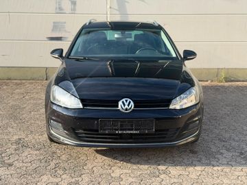 Volkswagen Golf - 1