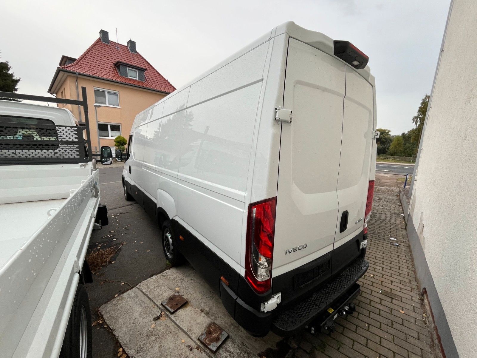 Fahrzeugabbildung Iveco Daily 35 S 21HA8 V  Motor: 2.998 ccm 206,72 PS