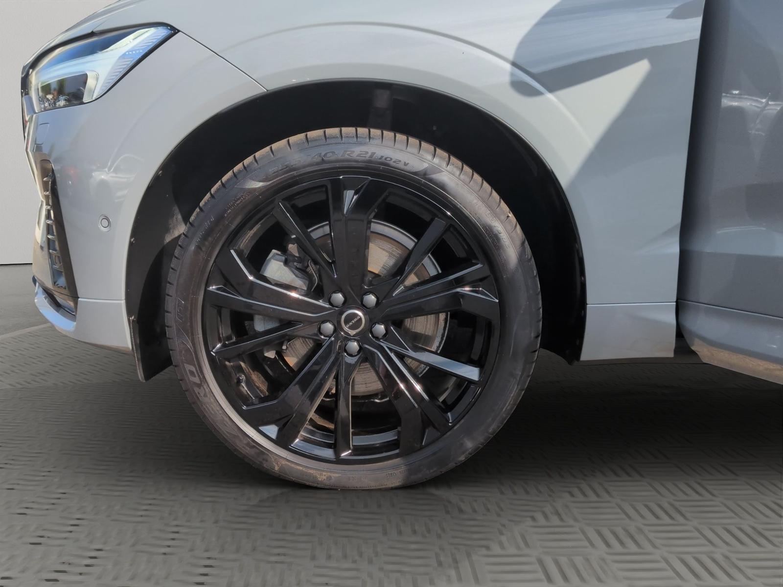 Volvo XC60 B5 AWD Ultra Black Edition+Luft+Nappa+AHZV+
