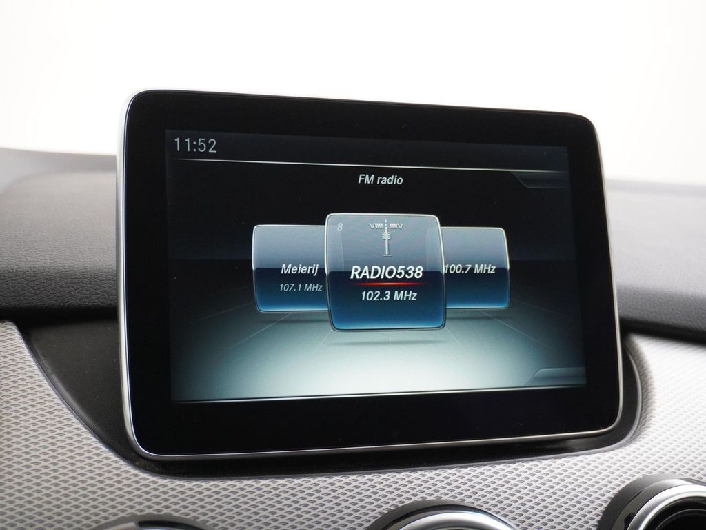 Mercedes-Benz B 180 Ambition Facelift AHK Led navi