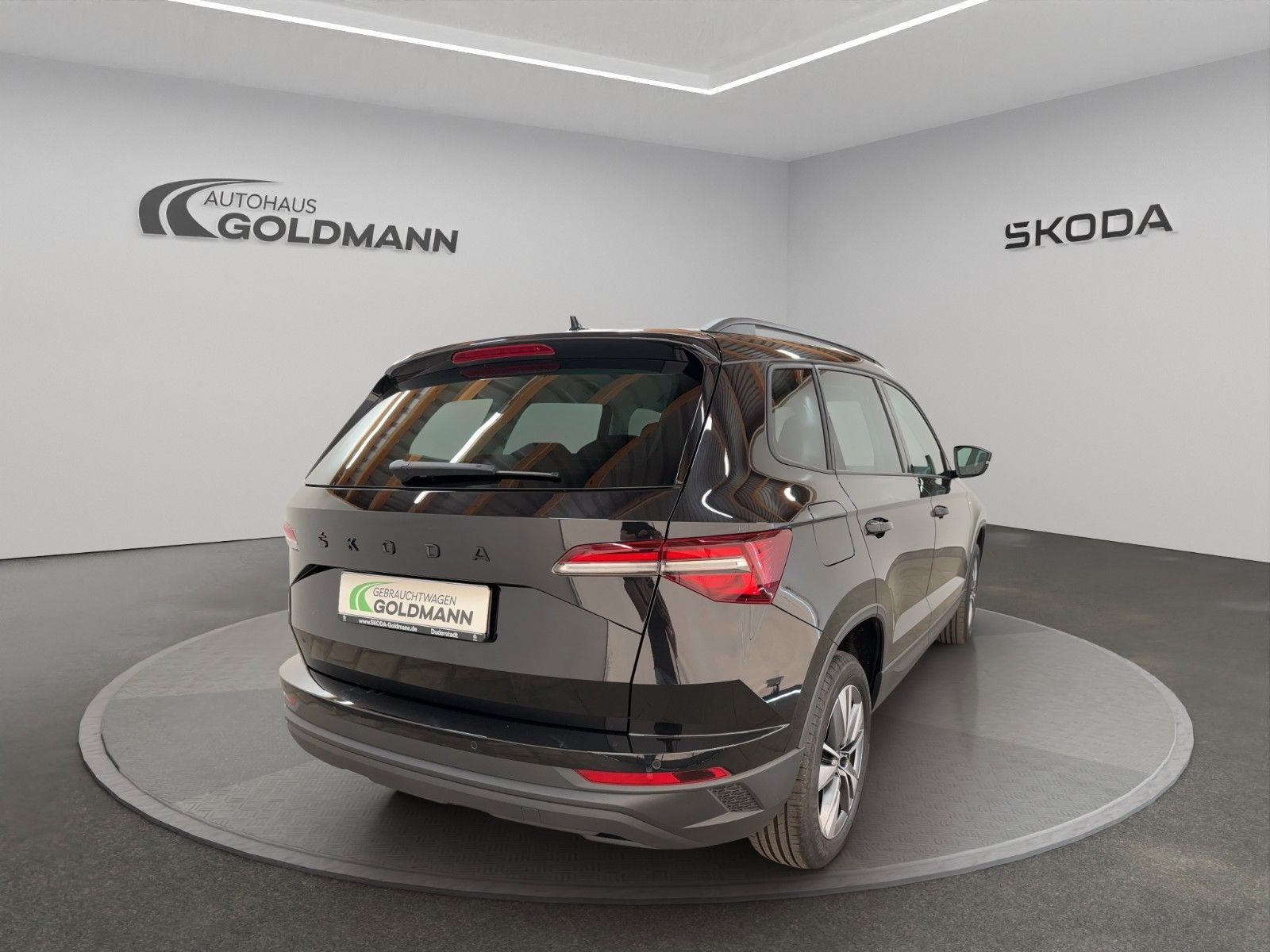 Fahrzeugabbildung SKODA Karoq Tour 1.5 TSI 110 kW