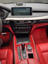 BMW X5 M - mit Benzin-Antrieb: Allradantrieb, Geländewagen