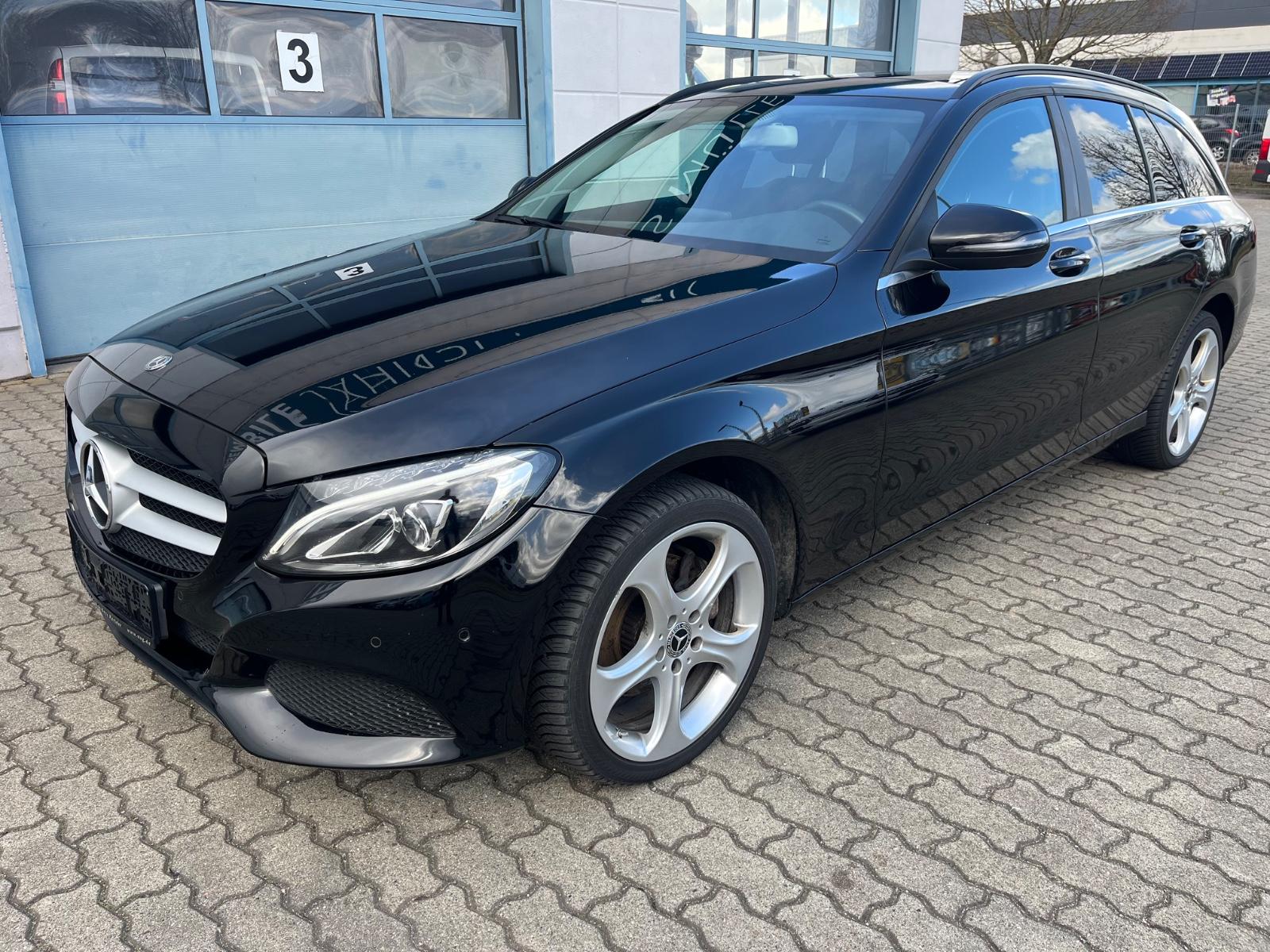 Mercedes-Benz C 200 C T-Modell Pano, Navi, Led