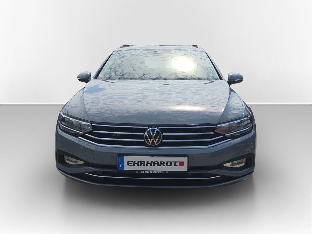 Volkswagen Passat Variant - Bild 2