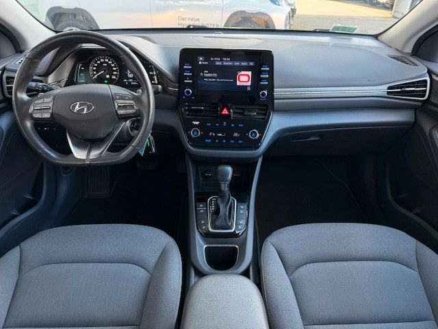 Fahrzeugabbildung Hyundai IONIQ Trend 1.6l Plug-In Hybrid 141PS Kamera!