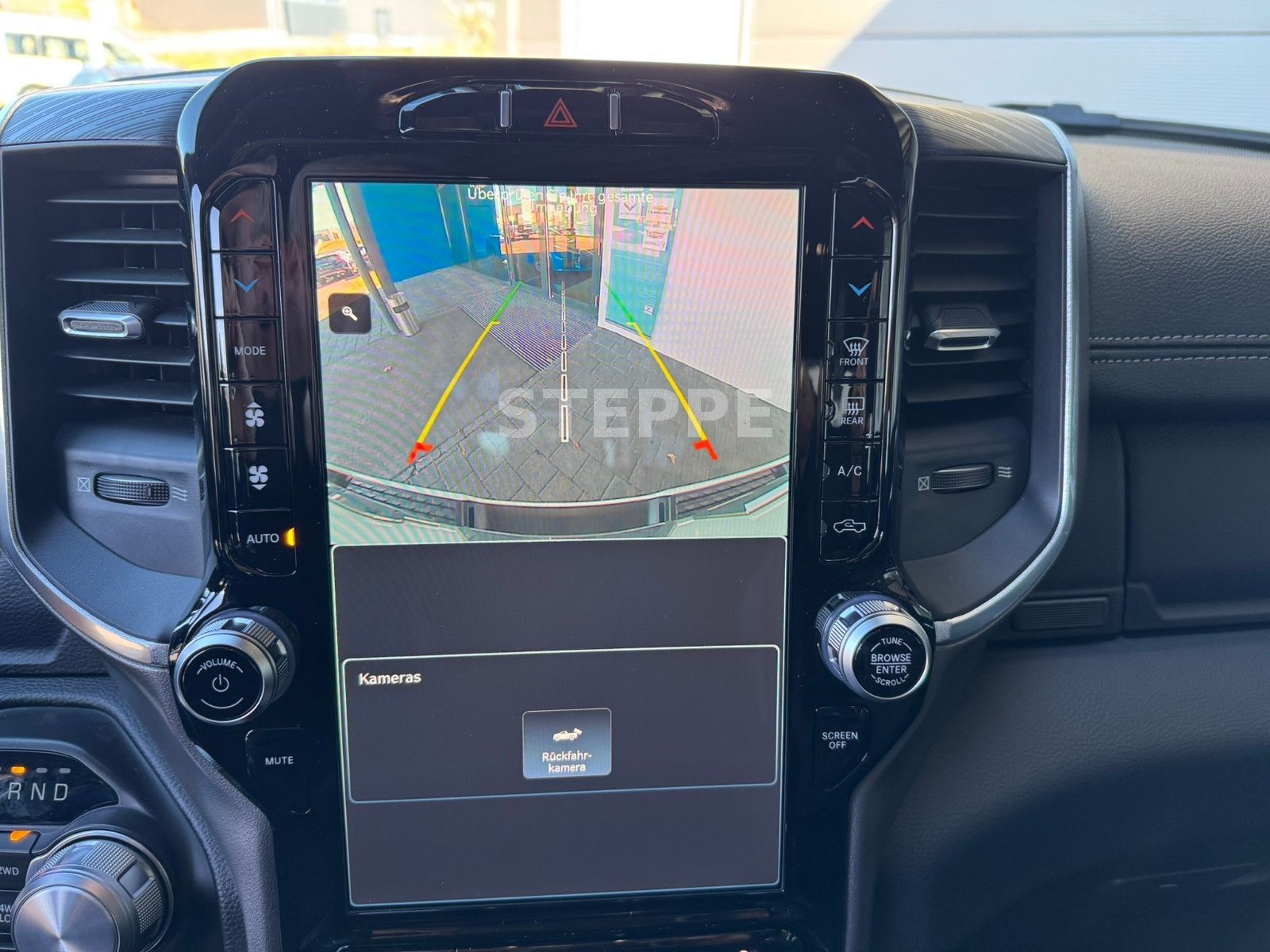 Dodge RAM 1500 5,7 V8  LARAMIE Sport Luftfed. AHK 20"