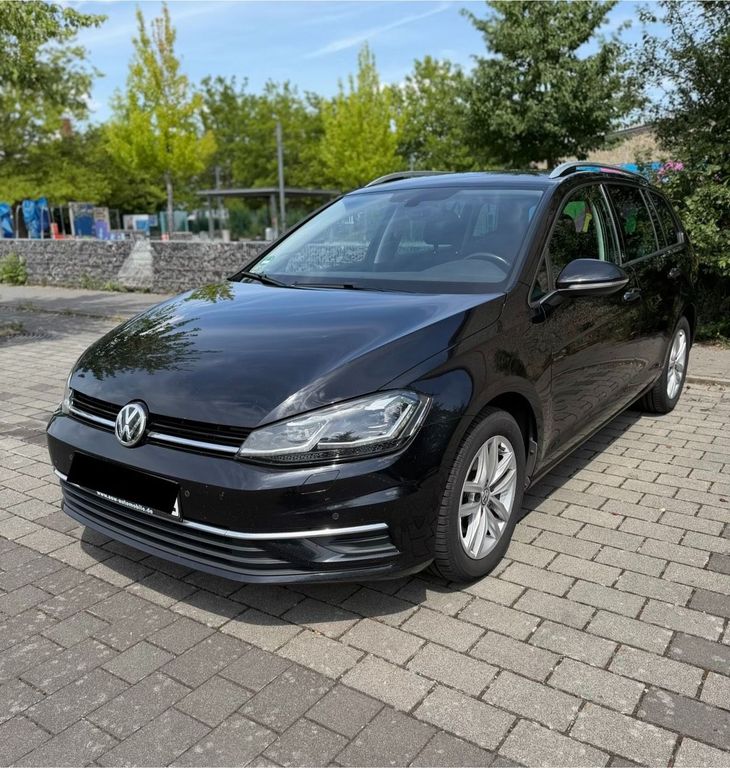 Image of Volkswagen Golf