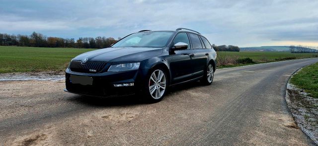 Skoda Octavia RS / 2.0TDI