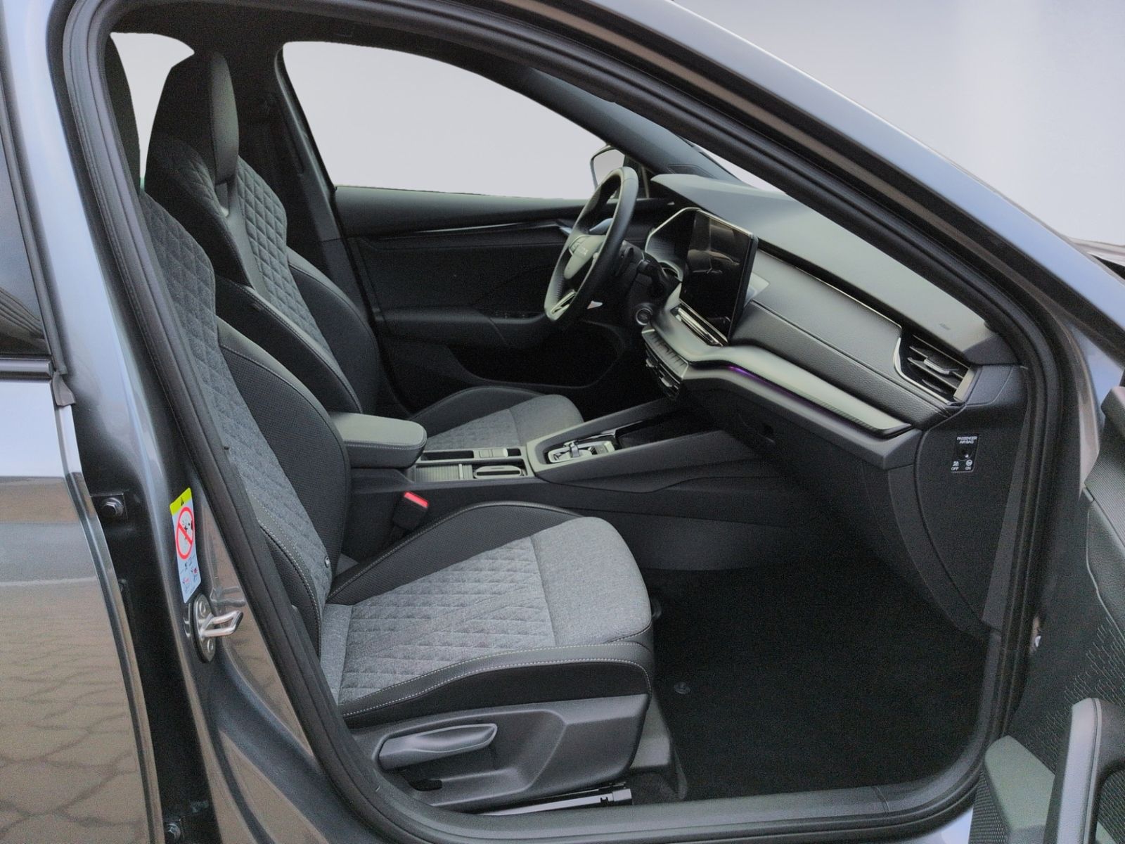 Octavia 1.5 TSI DSG Sportline KAMERA+NAVI+SHZ+