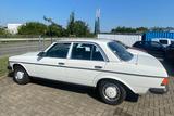 Mercedes-Benz 200 - Mercedes-Benz 200 aus 1980