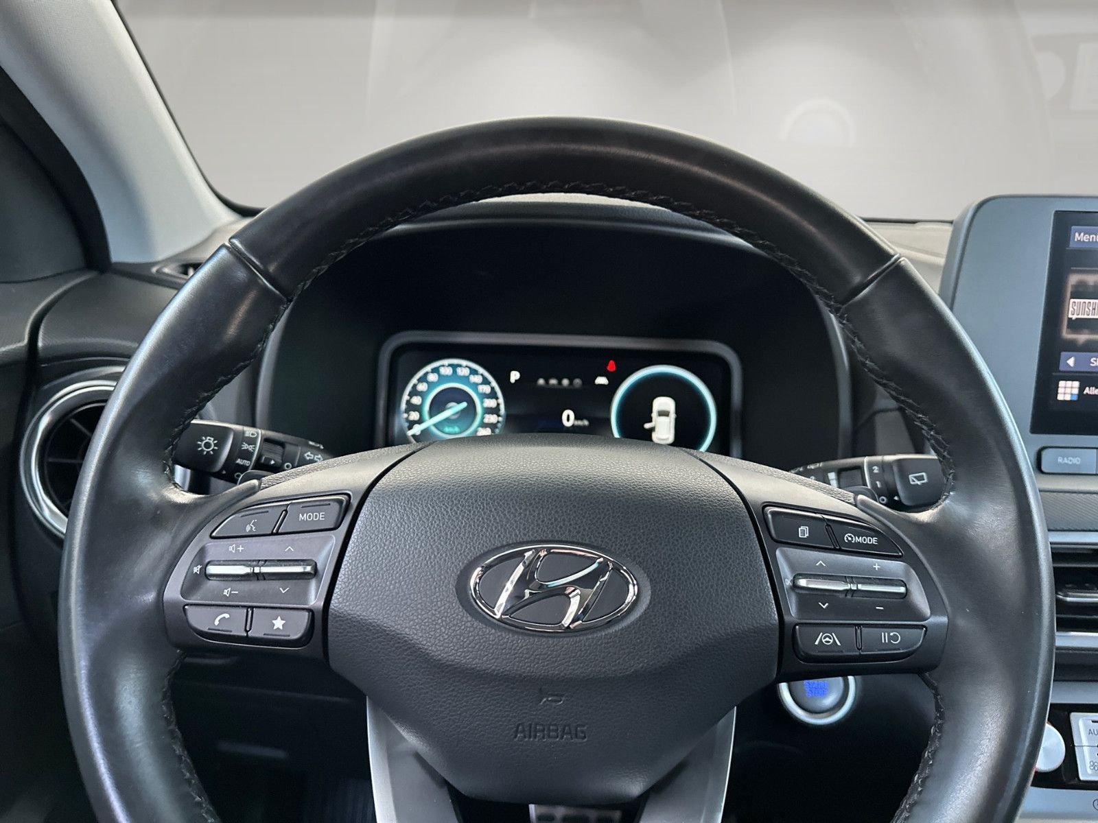 Fahrzeugabbildung Hyundai KONA FL Elektro 39,2kWh KLIMA RFK Tempomat