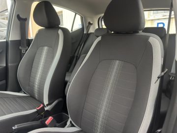 Hyundai i10 1.0 AUTOMATIK TREND + NAVIGATION+KOMFORT UVM
