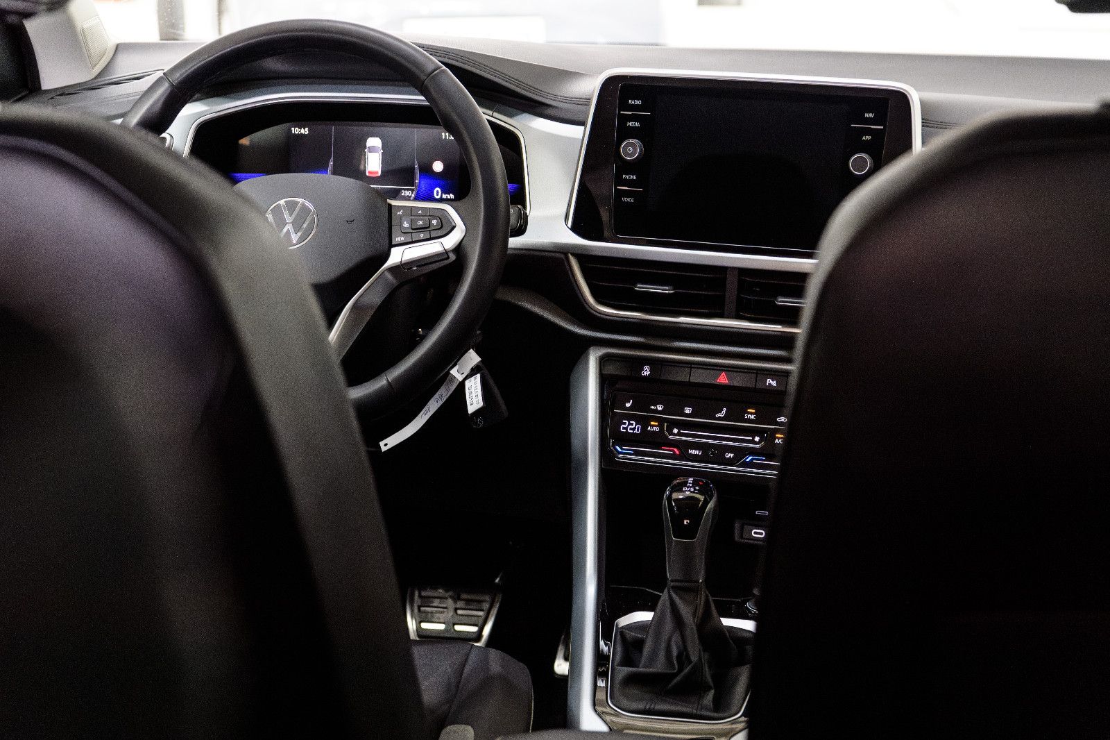 Fahrzeugabbildung Volkswagen T-Roc Goal+LED+AHK+GJR+NAVI+SHZ+AHK+ACC+