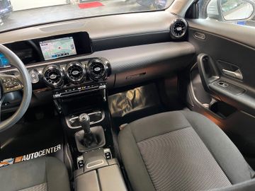 Mercedes-Benz A 200 A -Klasse *NAVI*PDC*SPURASSIST*TEMPOMAT*