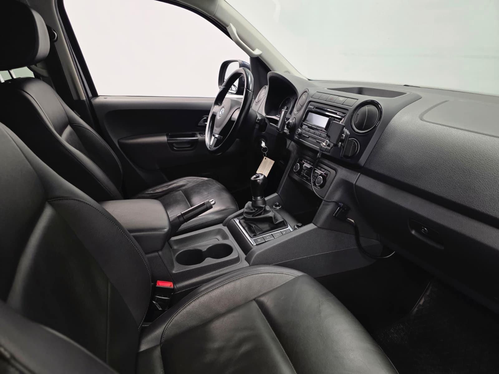 Volkswagen Amarok Trendline Double Cab 4Motion | 122 ch | BVM | Double cabine | Blocage de différentiel arrière | Sièges chauffants | Attelage fixe