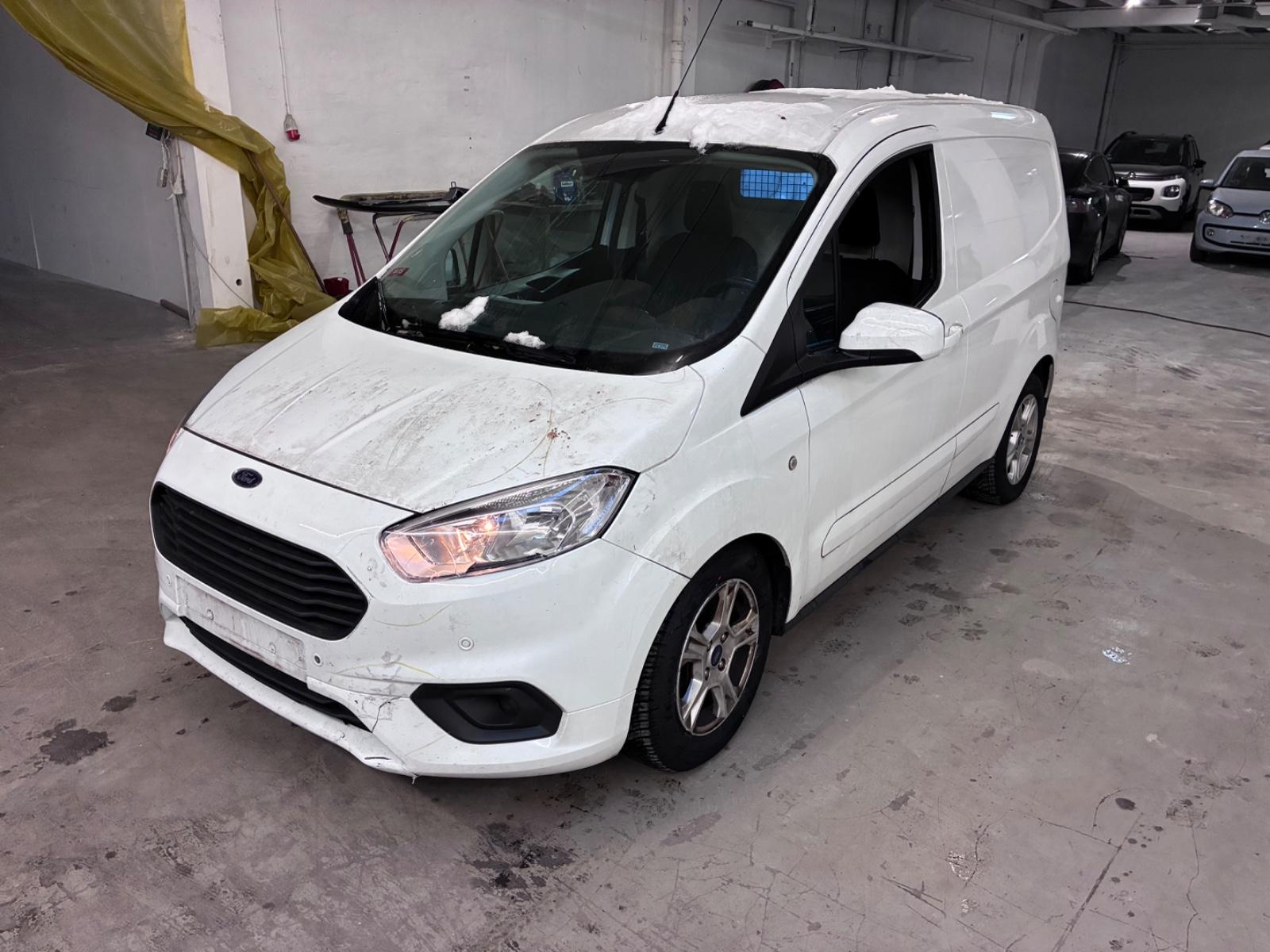 Ford Transit Courier Limited