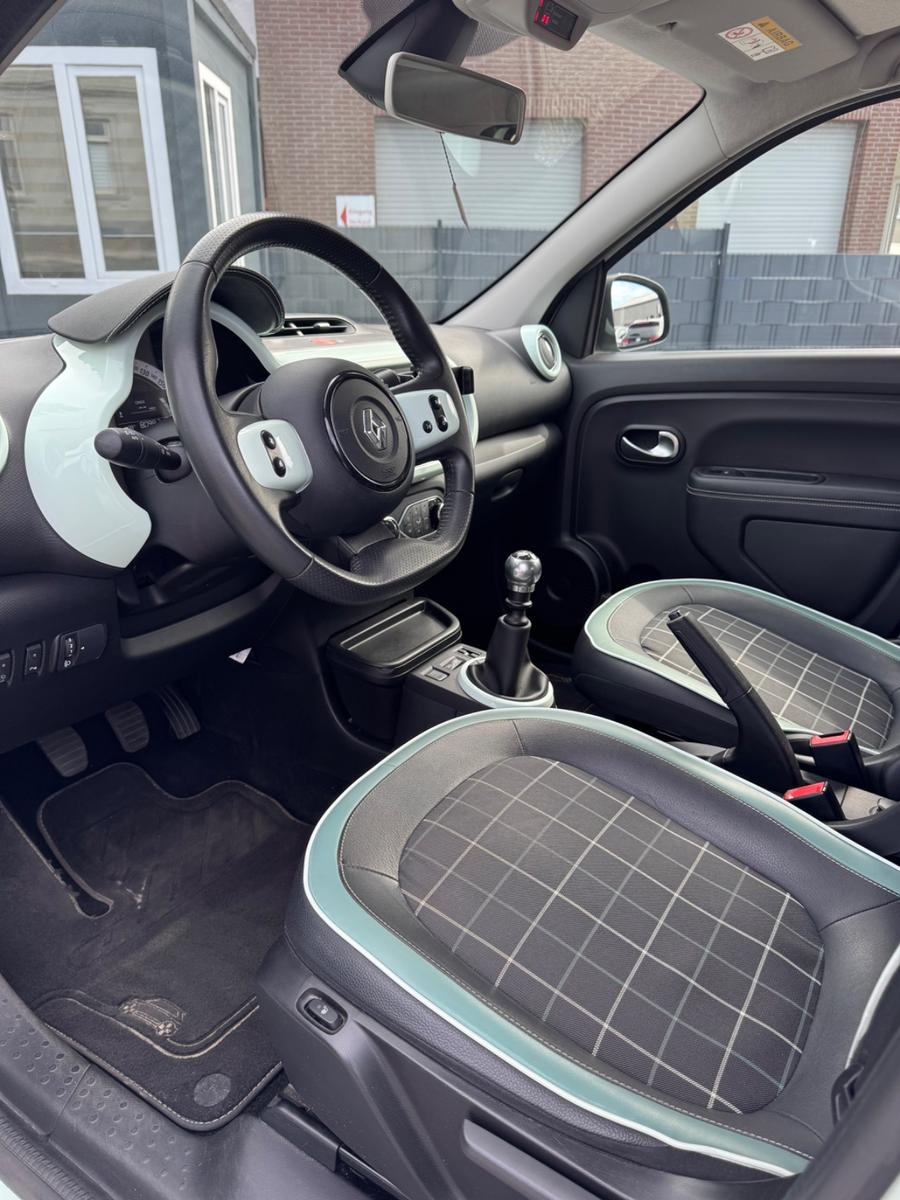 Renault Twingo La Parisienne SHZ+PDC+AC+WKR+LED+BLUE+LS+