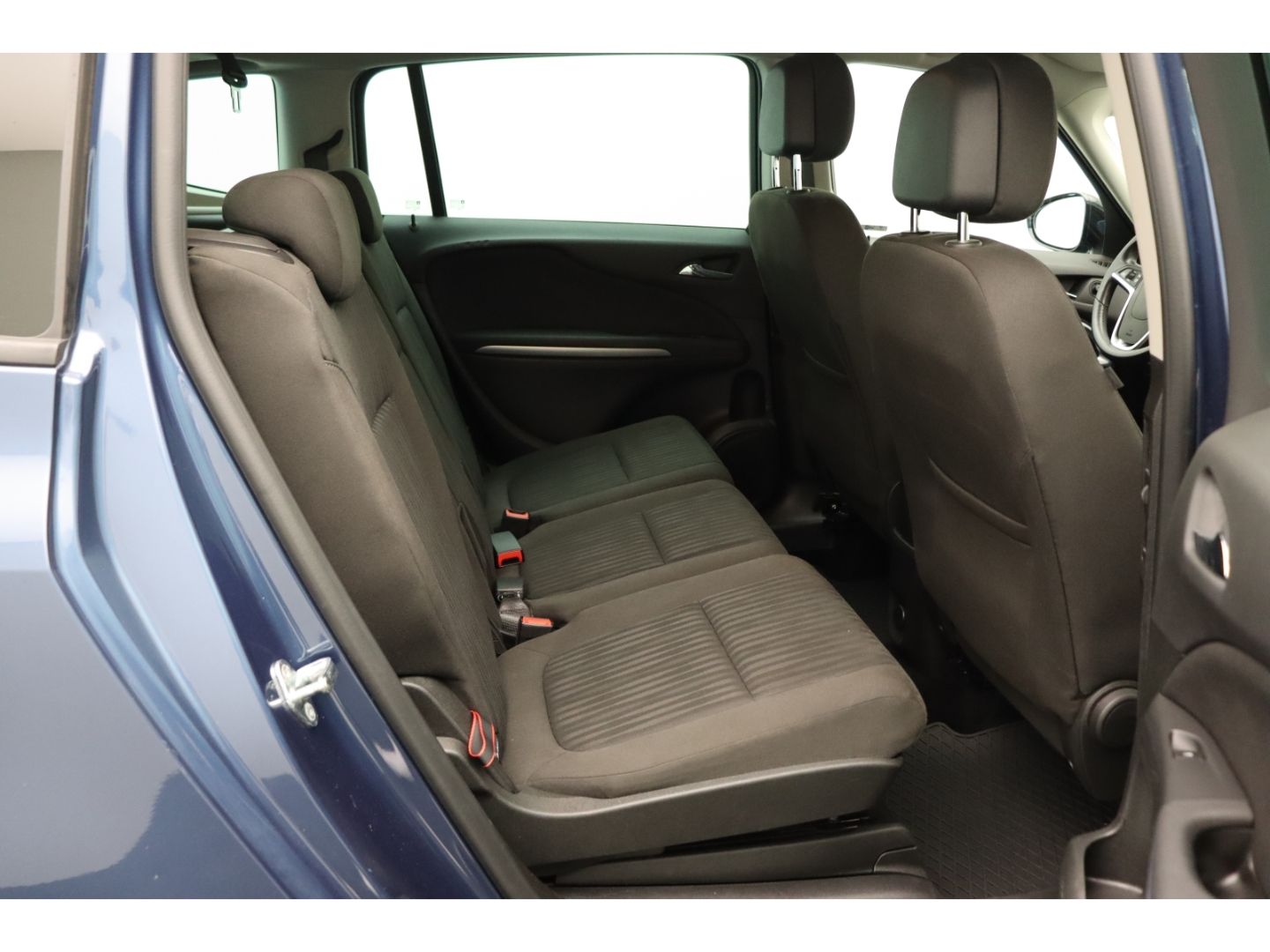 Fahrzeugabbildung Opel Zafira Tourer C 1.4 Turbo Edition 7-Sitzer