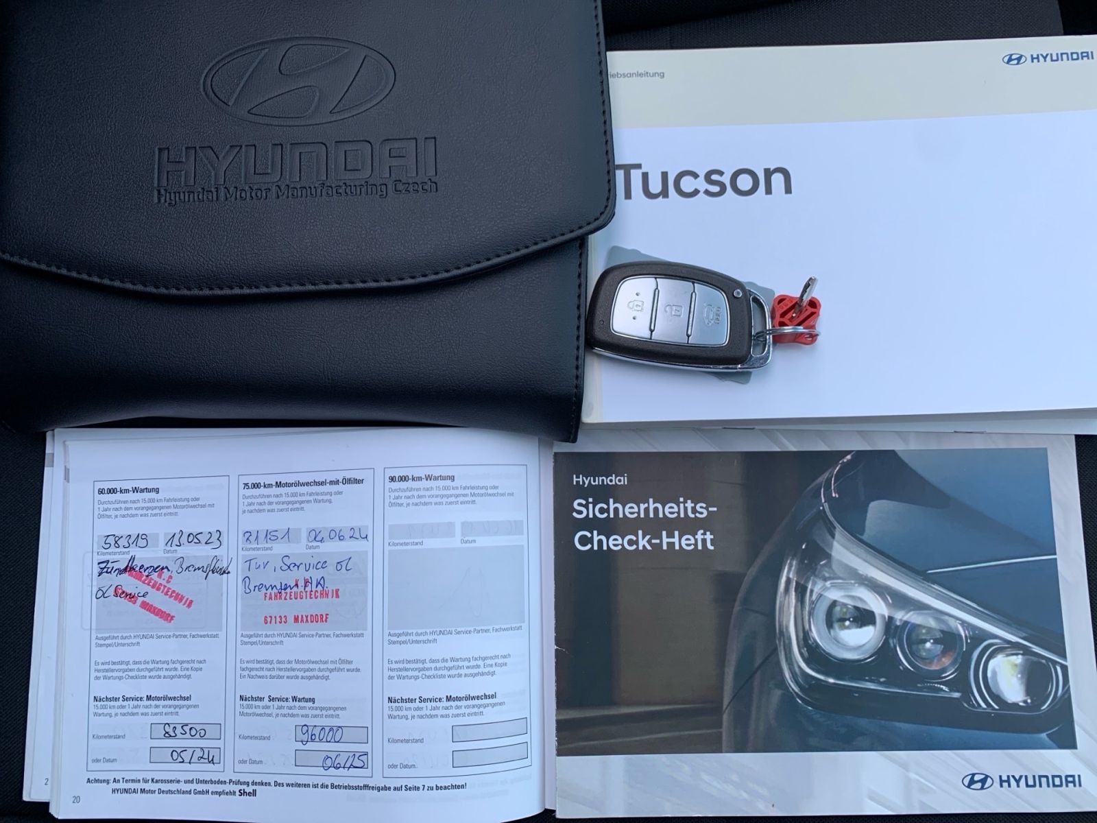 Fahrzeugabbildung Hyundai TUCSON 1.6 Turbo Passion + LED Pan.Dach AHK