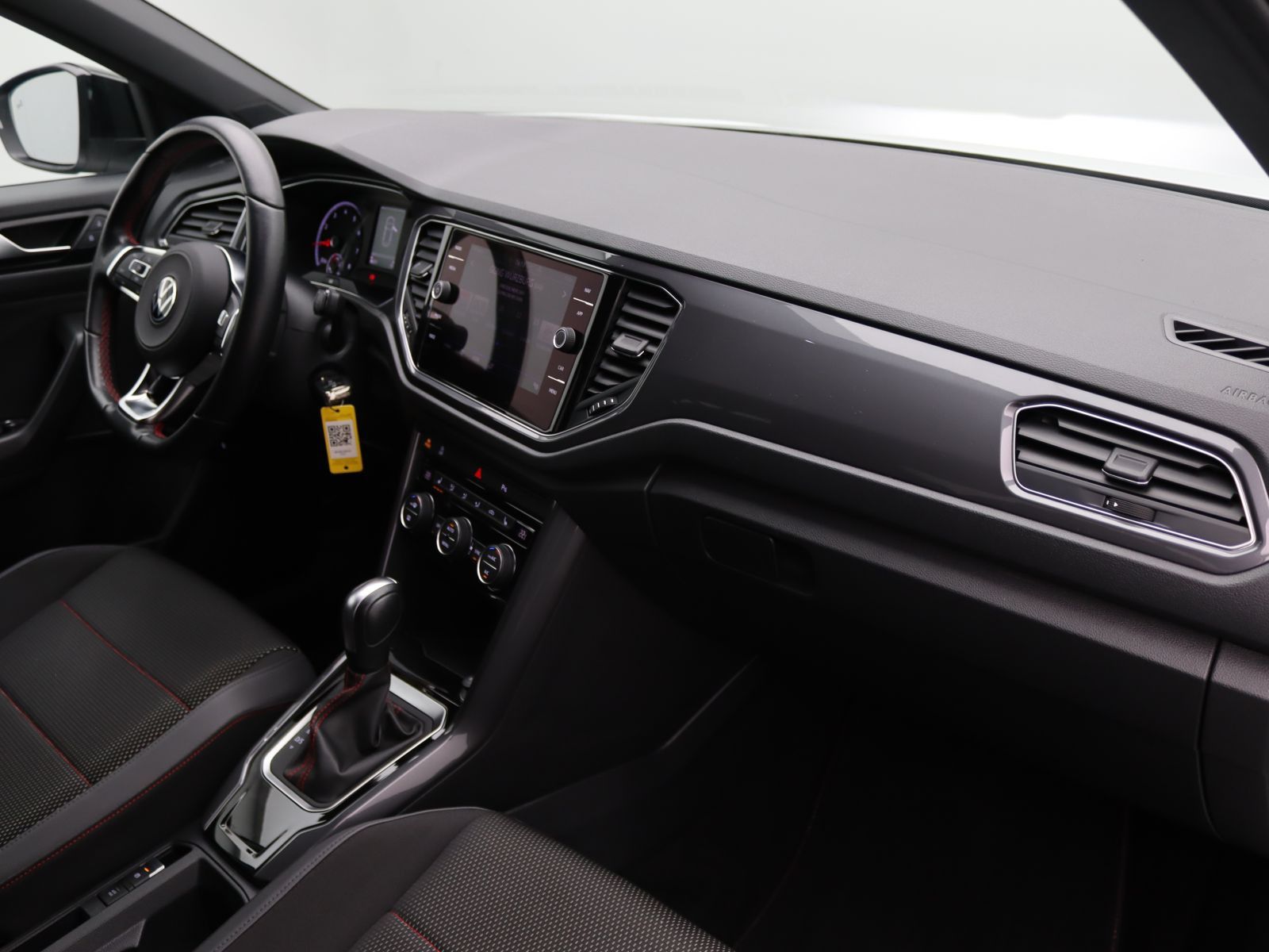 Volkswagen T-Roc - Bild 12