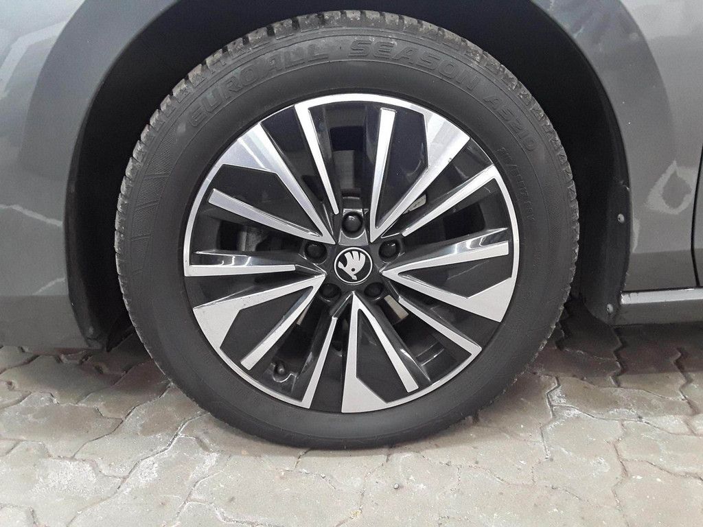 Skoda Superb - Bild 8