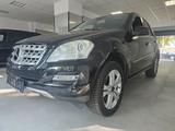 Mercedes-Benz ML 350CDI 4Matic*TüvNeu*ServiceNeu*A-Hänger3,5T - Mercedes-Benz ML 350 in Duisburg