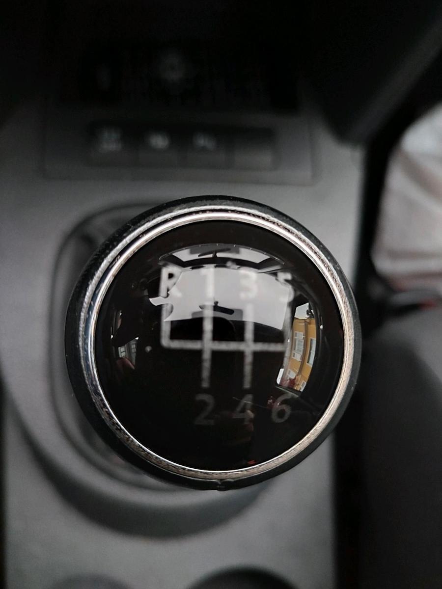 Volkswagen Touran 2010 — photo 10
