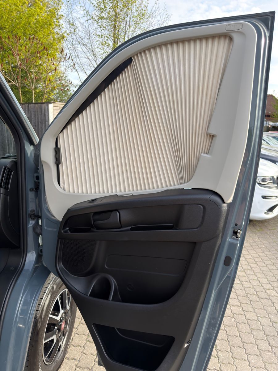 Fahrzeugabbildung Bürstner Eliseo C602|LUFTFAHRWERK|KAMERA|FACELIFT