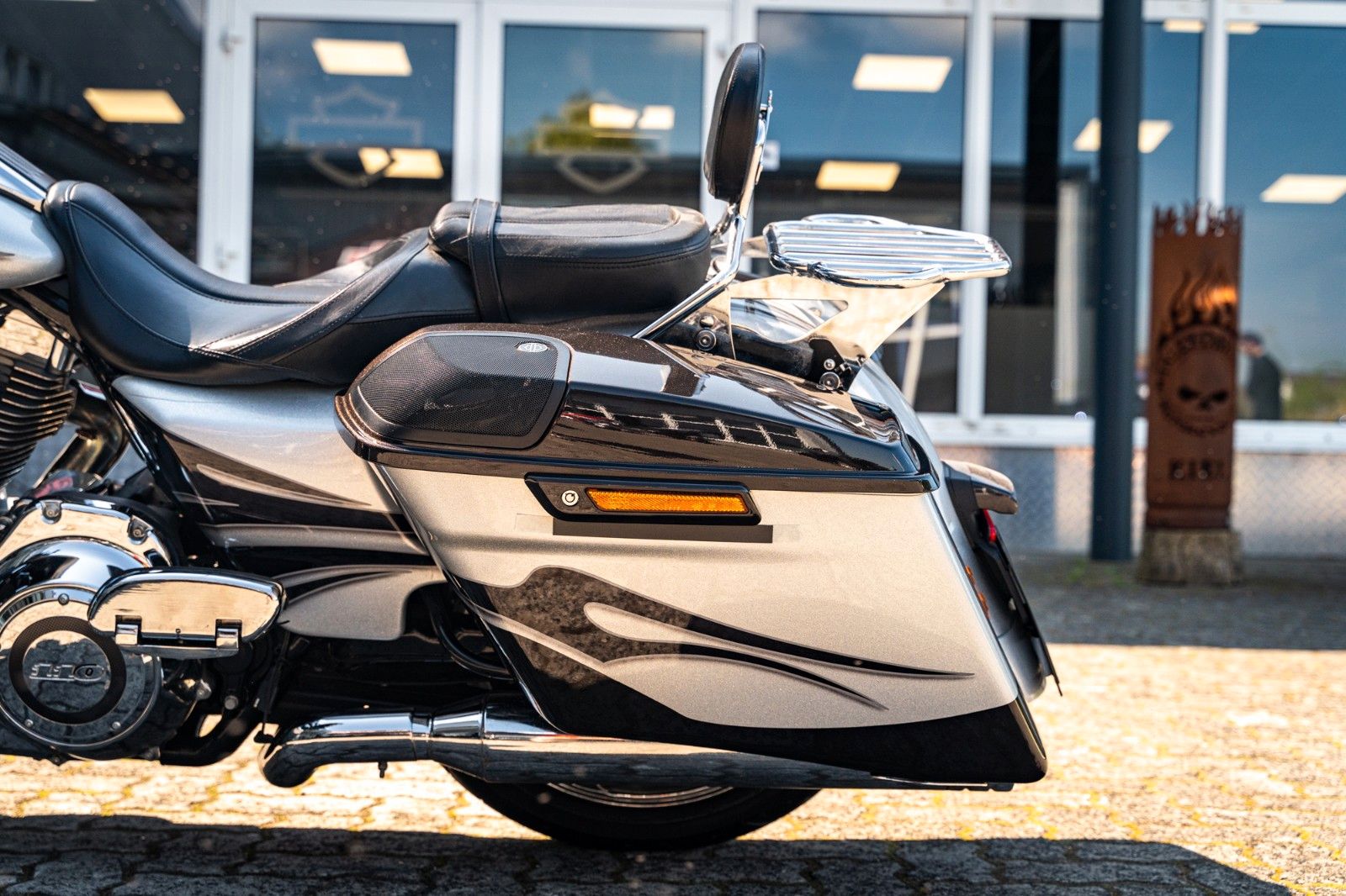 Fahrzeugabbildung Harley-Davidson CVO STREET GLIDE 110 cui FLHXSE - Kesstech-